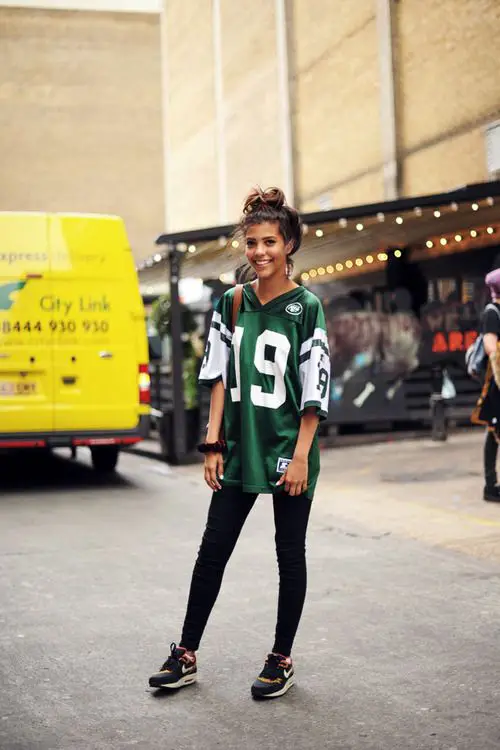 how to wear a football jersey that's too big